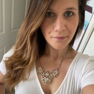 Meet your Posher, Marissa